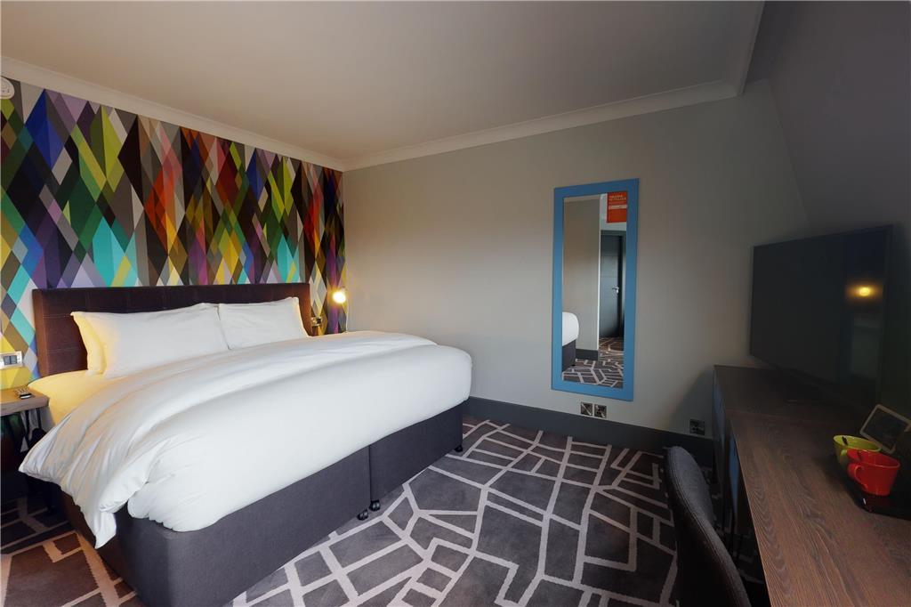 Village Hotel Брэкнэлл Номер фото
